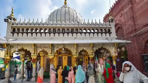 Nizamuddin Dargah